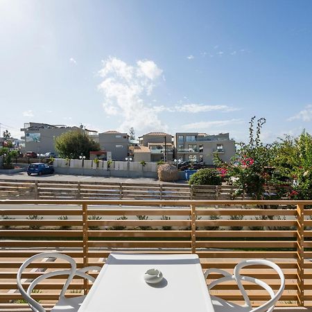 Ostrakon Suites Agia Marina Esterno foto